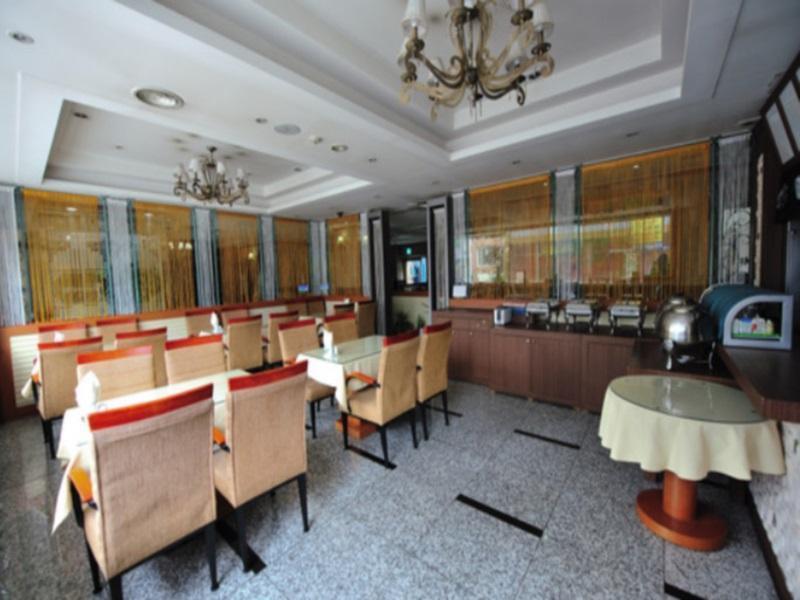 Fiore Hotel Gumi Exterior photo