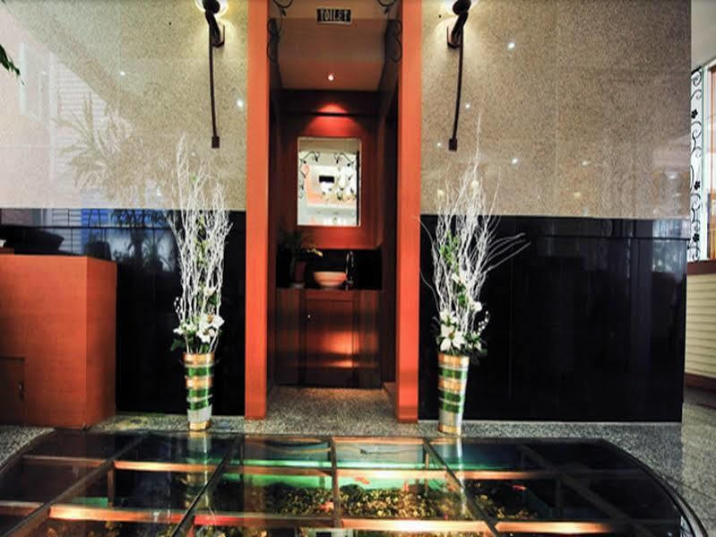 Fiore Hotel Gumi Exterior photo