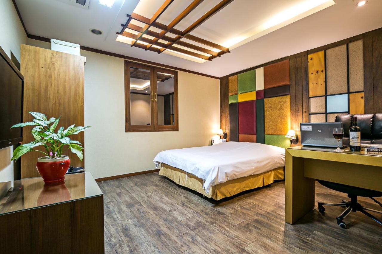 Fiore Hotel Gumi Exterior photo
