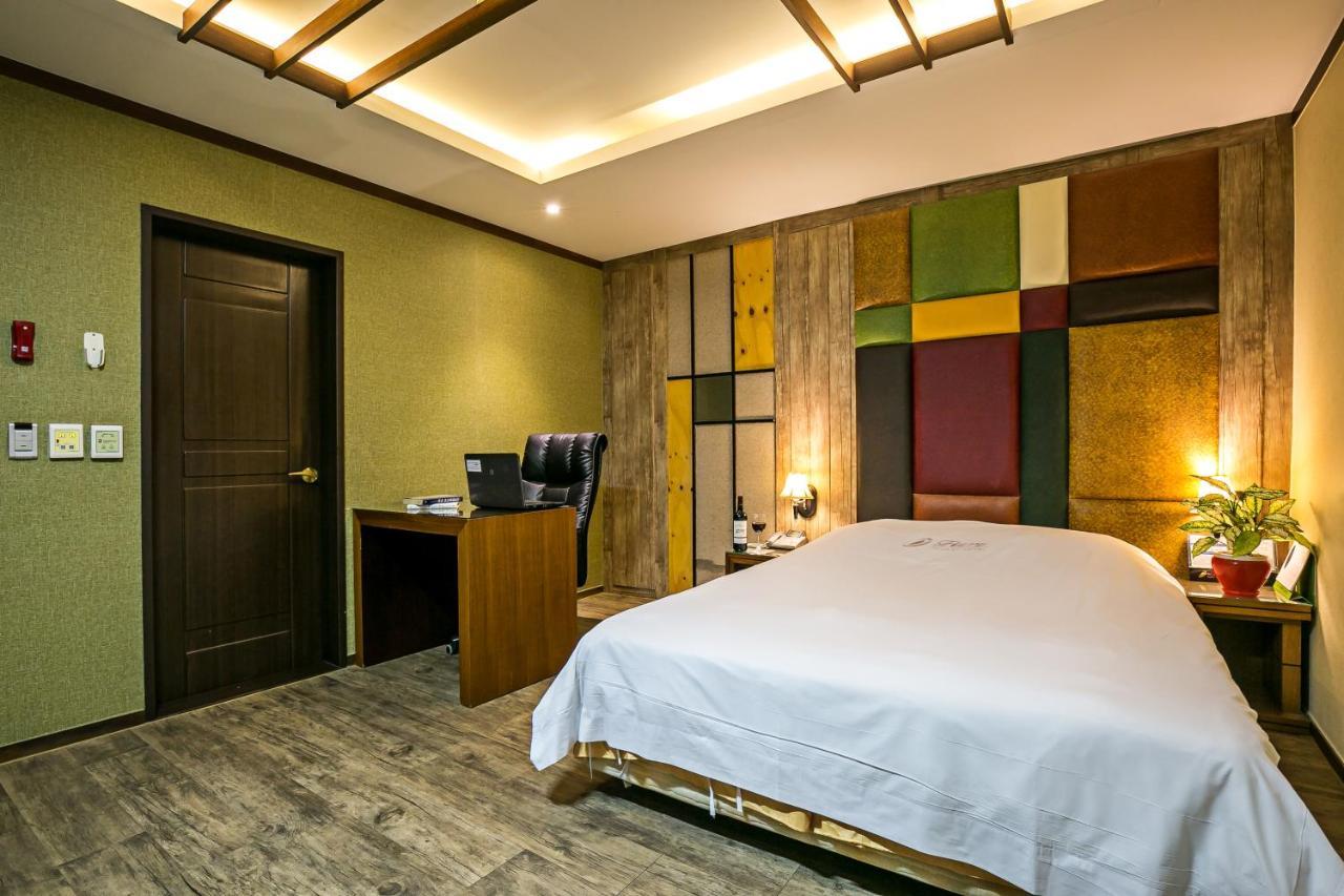 Fiore Hotel Gumi Exterior photo