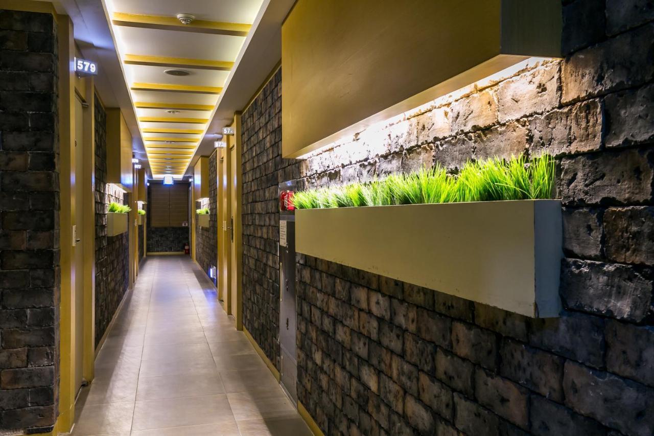 Fiore Hotel Gumi Exterior photo